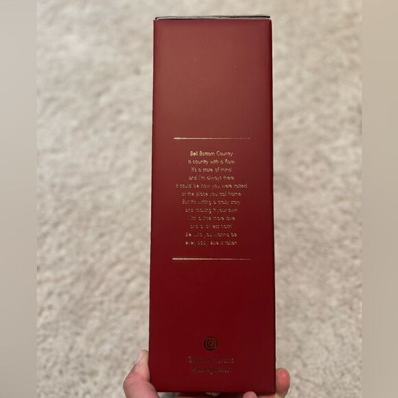 Laney Wilson X Stanley LE Gold Quencher H2.0 40 OZ Tumbler - Picture 7 of 10